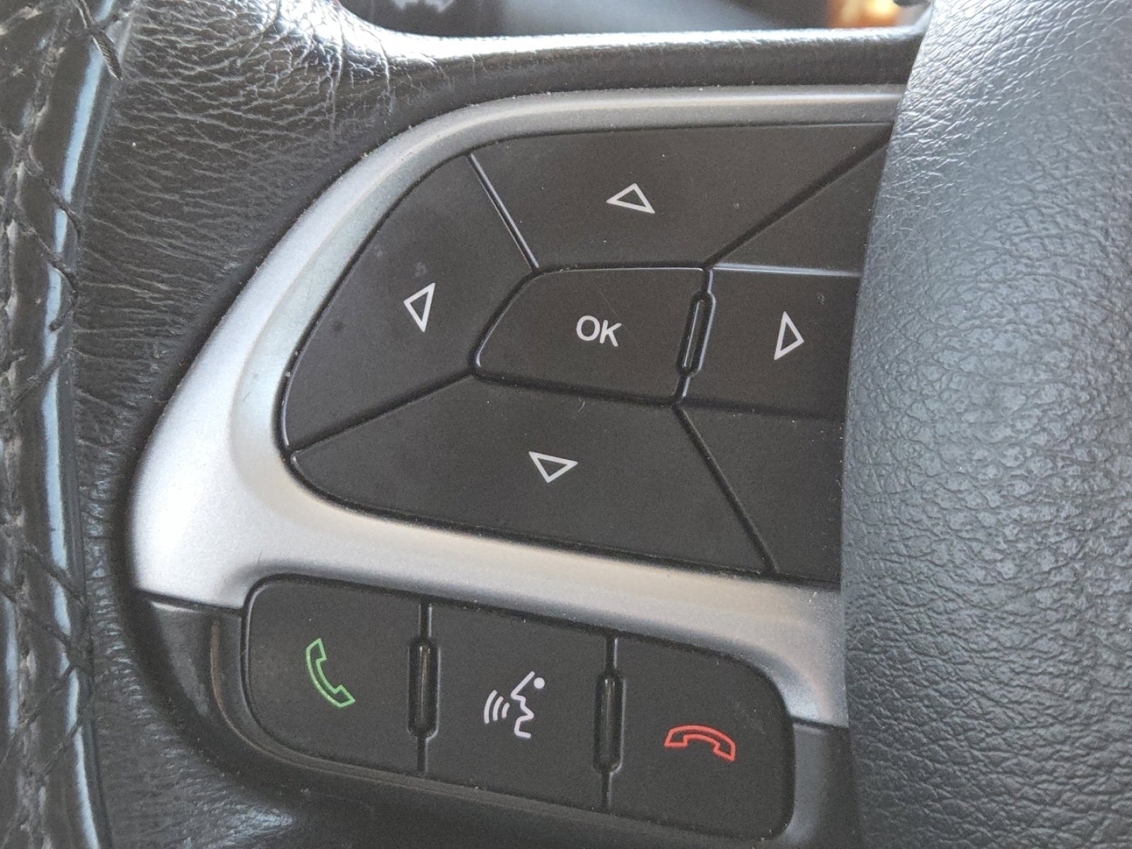 Used 2016 Jeep Renegade Trailhawk image 29