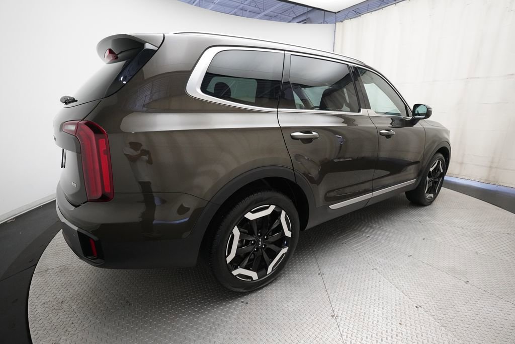 Used 2025 Kia Telluride S AWD/4WD image 36