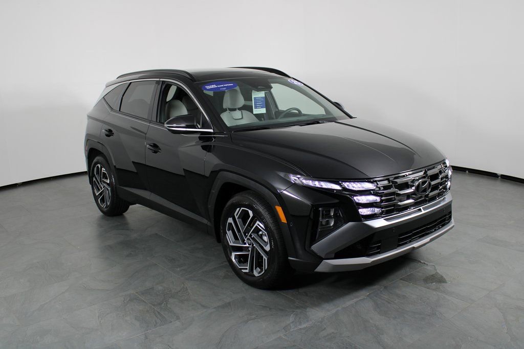 Used 2025 Hyundai Tucson Limited image 11
