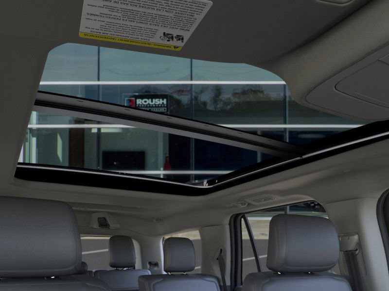 New 2025 Ford Expedition Active image 22