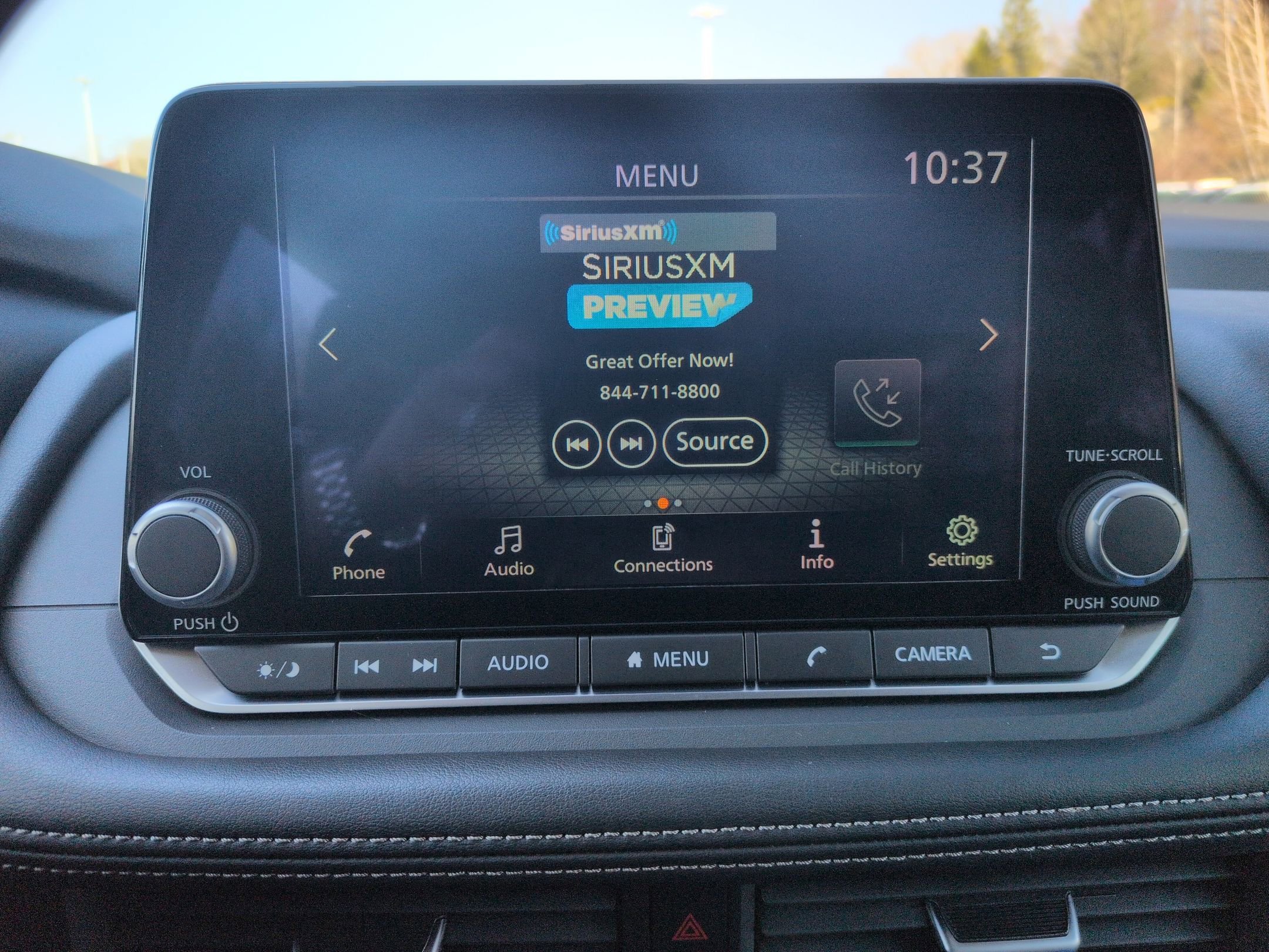 Used 2025 Nissan Rogue SV image 10