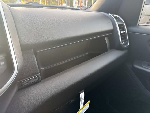 New 2026 RAM 1500 4x4 Crew Cab image 19