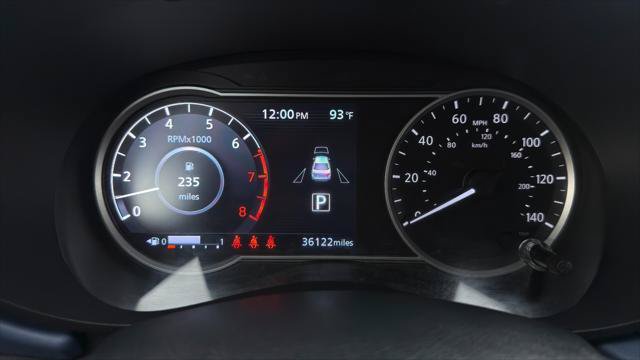 Used 2025 Nissan Versa SV FWD image 27