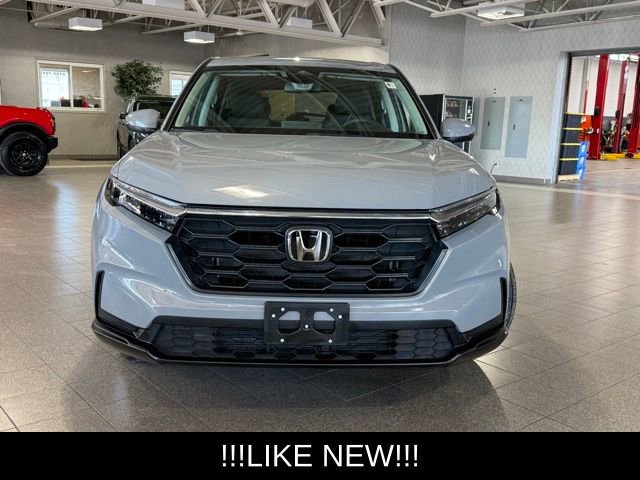 Used 2025 Honda CR-V LX image 3