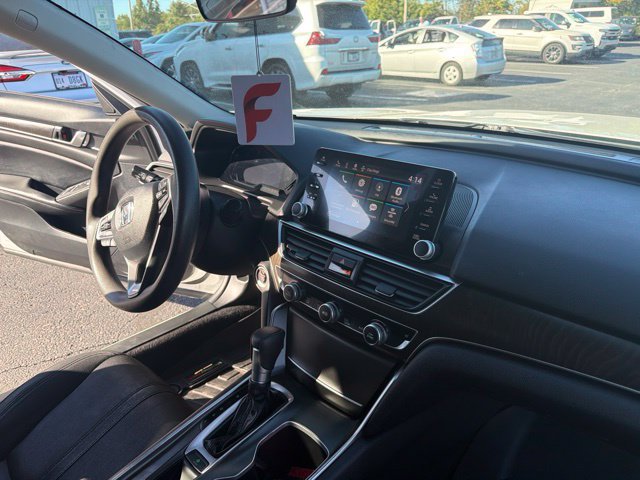 Used 2018 Honda Accord EX image 25