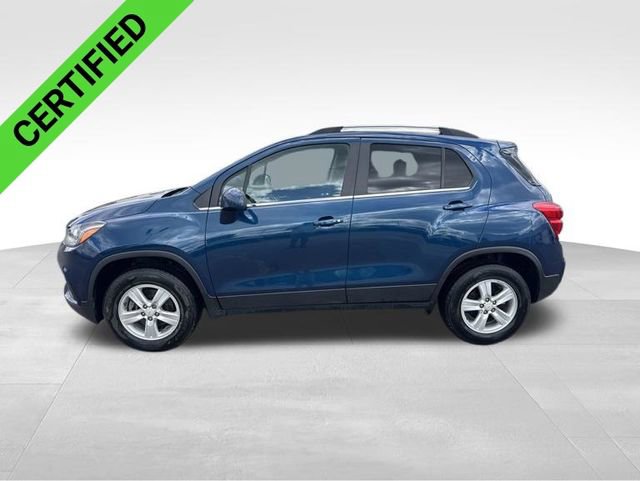 Used 2020 Chevrolet Trax LT w/ LT Convenience Package AWD/4WD image 3