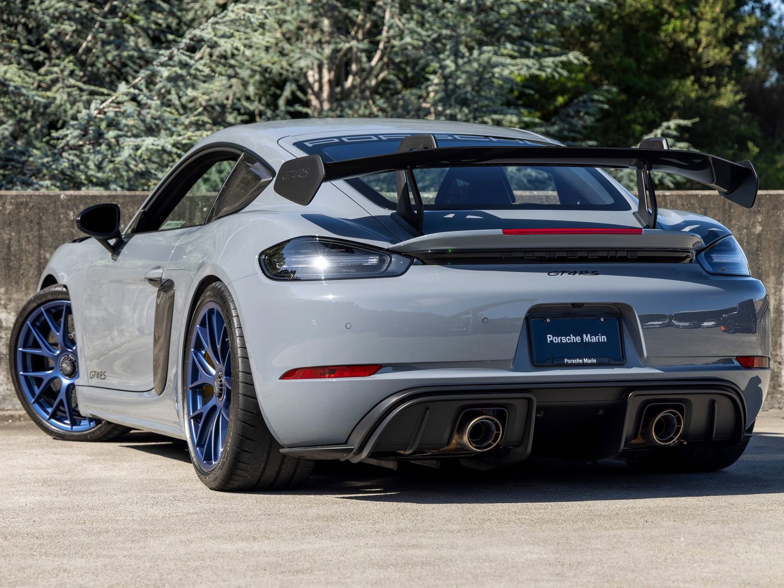 Certified 2025 Porsche 718 Cayman GT4 RS RWD image 3