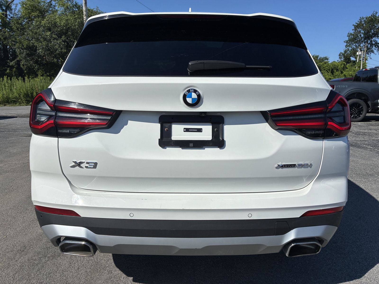 Used 2024 BMW X3 xDrive30i AWD/4WD image 8