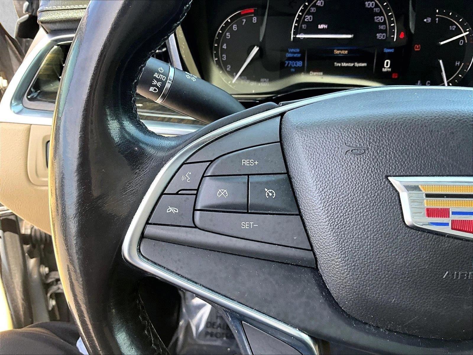 Used 2018 Cadillac XT5 FWD w/ LPO, Wheel Lock Package image 19