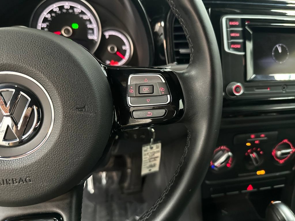 Used 2019 Volkswagen Beetle 2.0T S FWD image 16