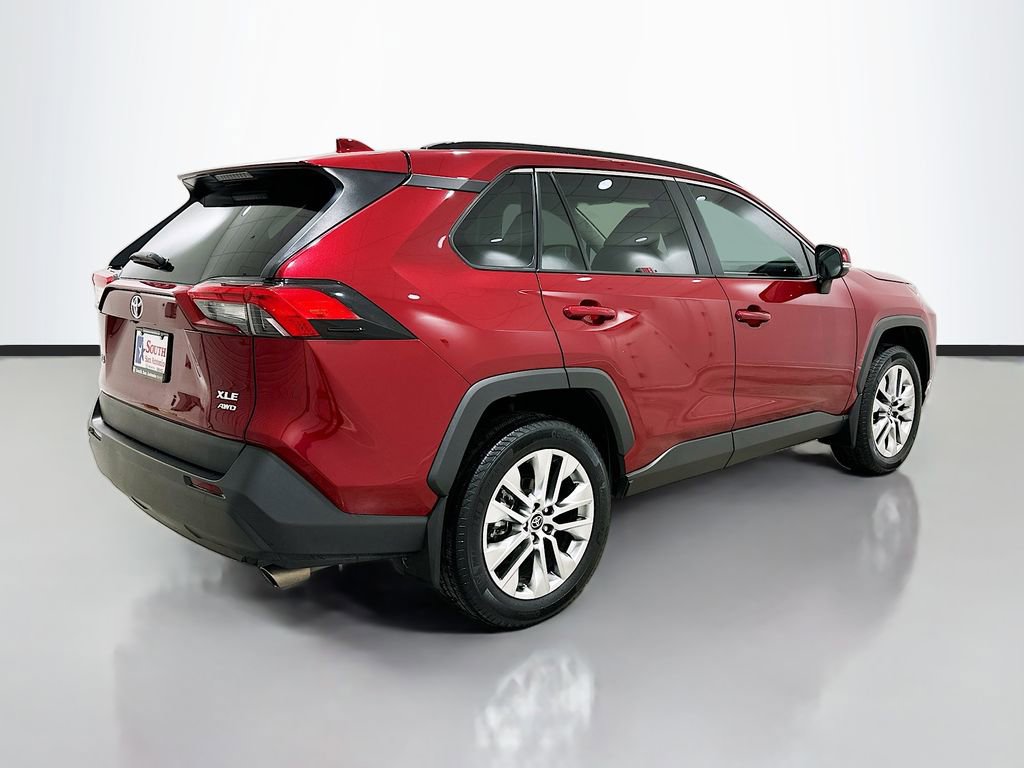 Used 2024 Toyota RAV4 XLE Premium w/ Weather Package image 7