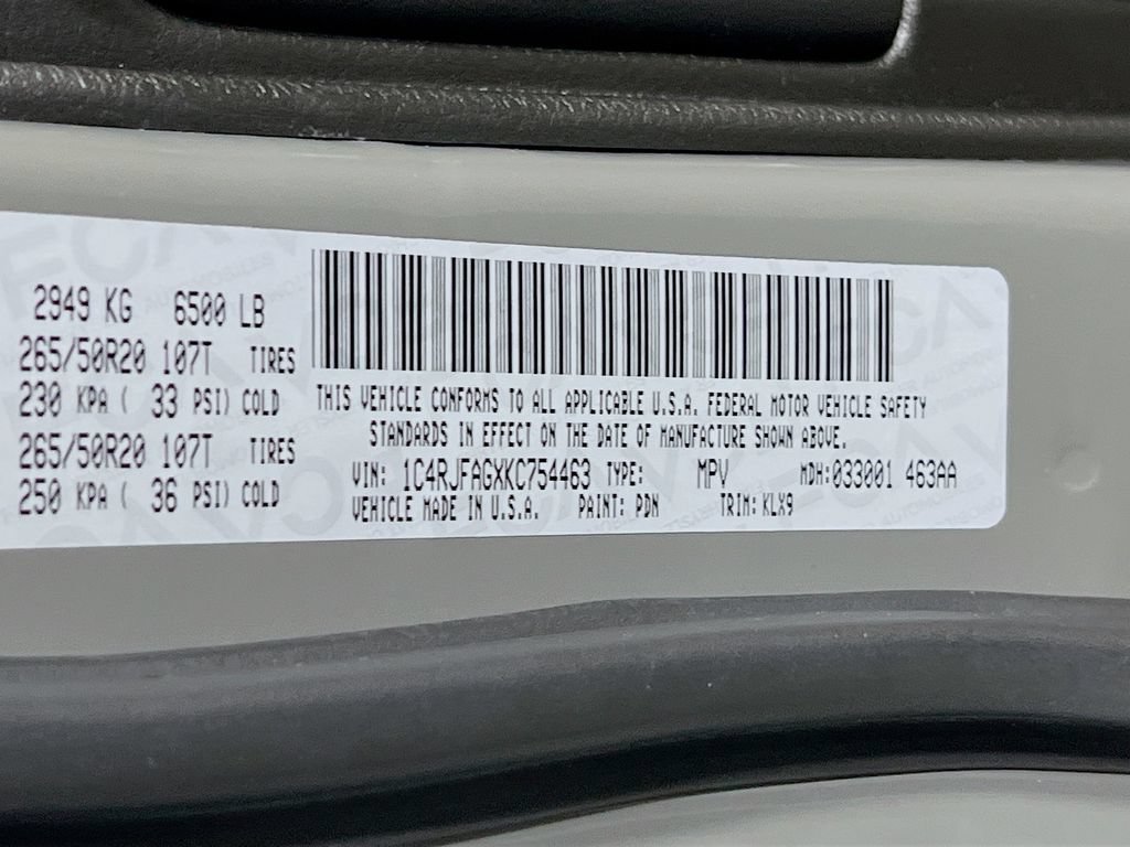 Used 2019 Jeep Grand Cherokee Altitude AWD/4WD image 36