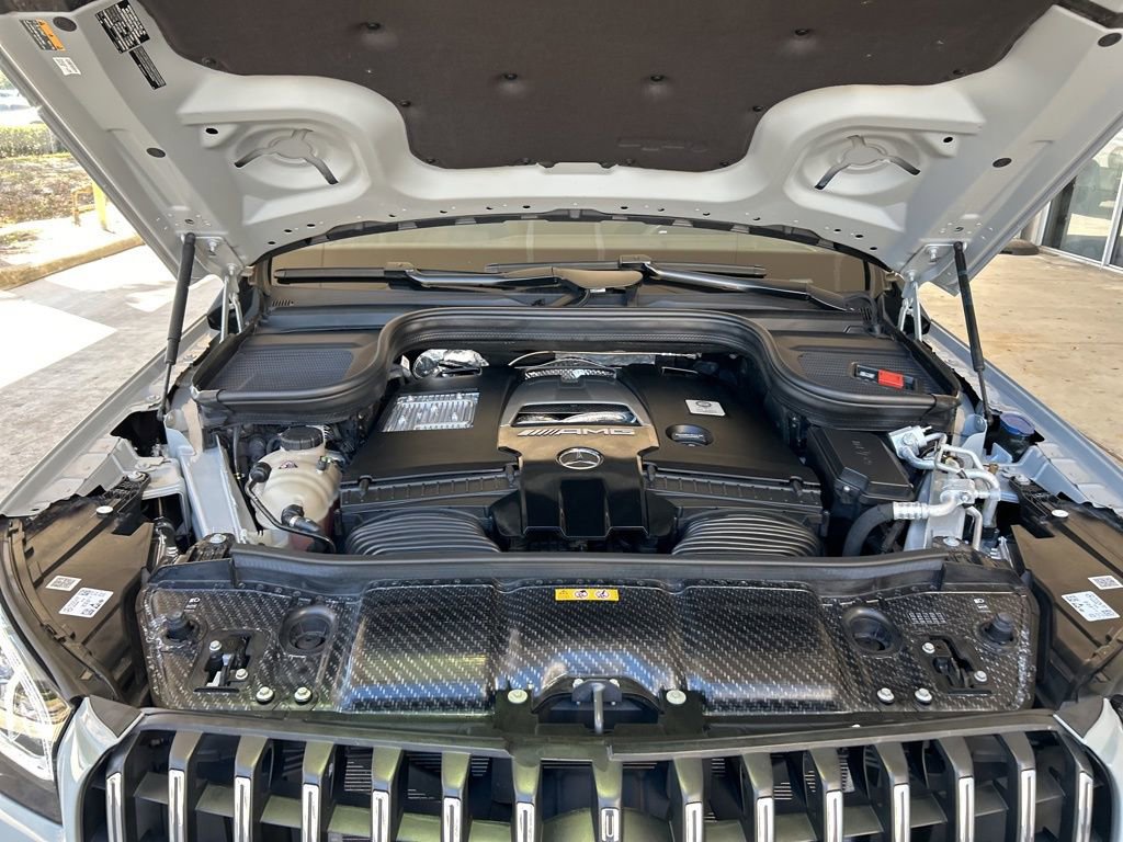 Used 2024 Mercedes-Benz GLS 63 AMG 4MATIC image 11