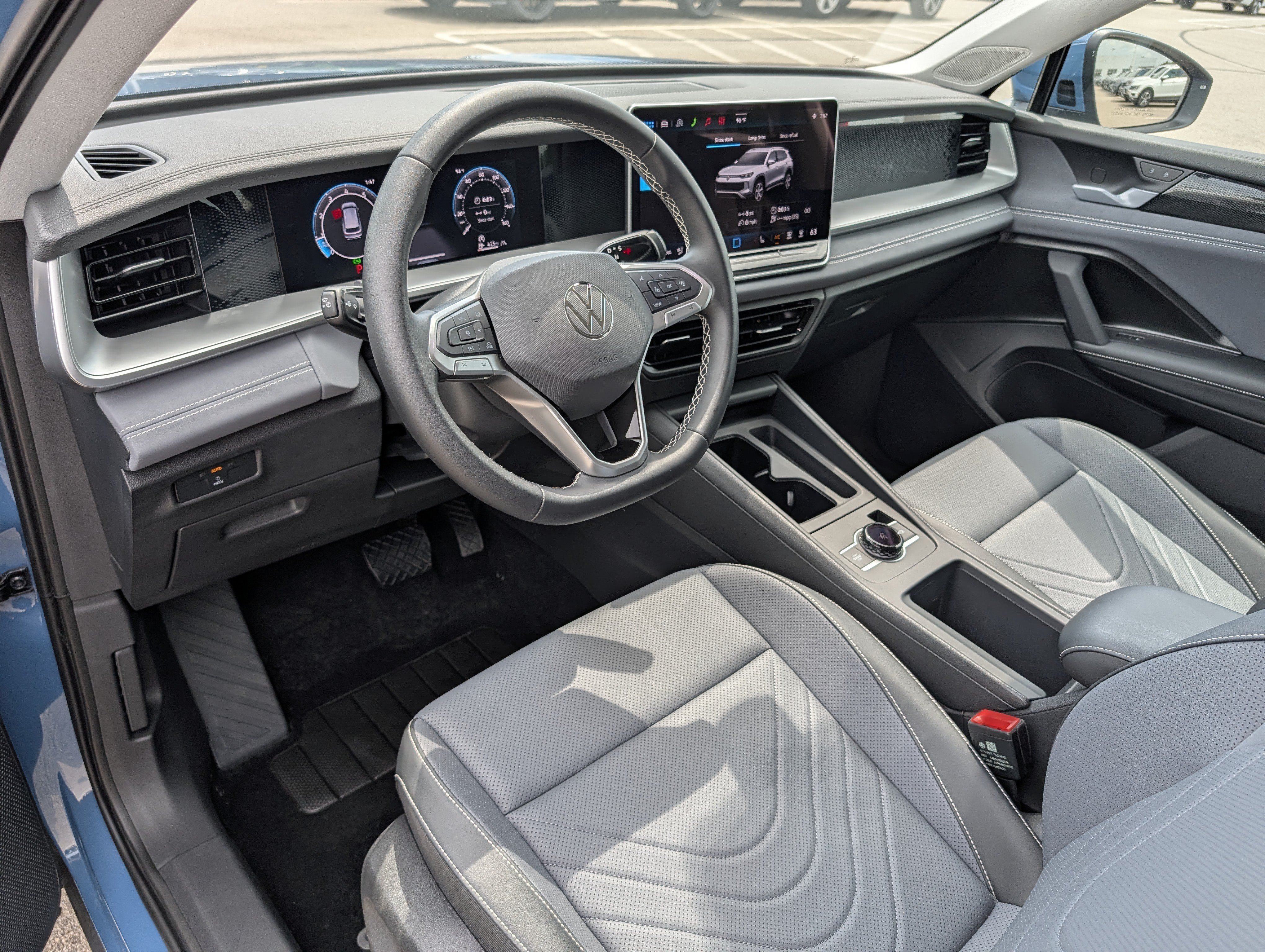 Certified 2026 Volkswagen Tiguan SE AWD/4WD image 18