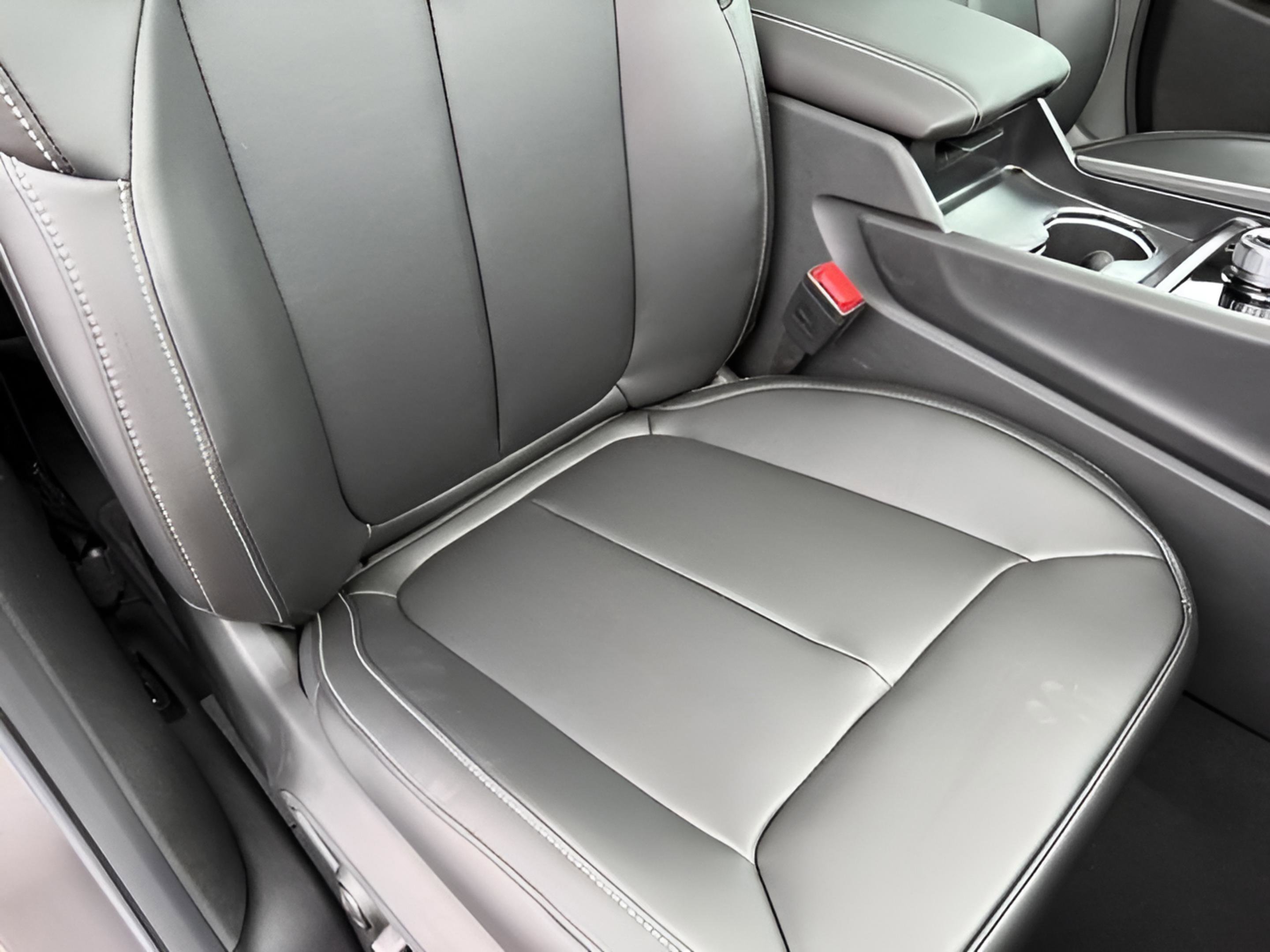 New 2026 Jeep Grand Cherokee Limited image 15