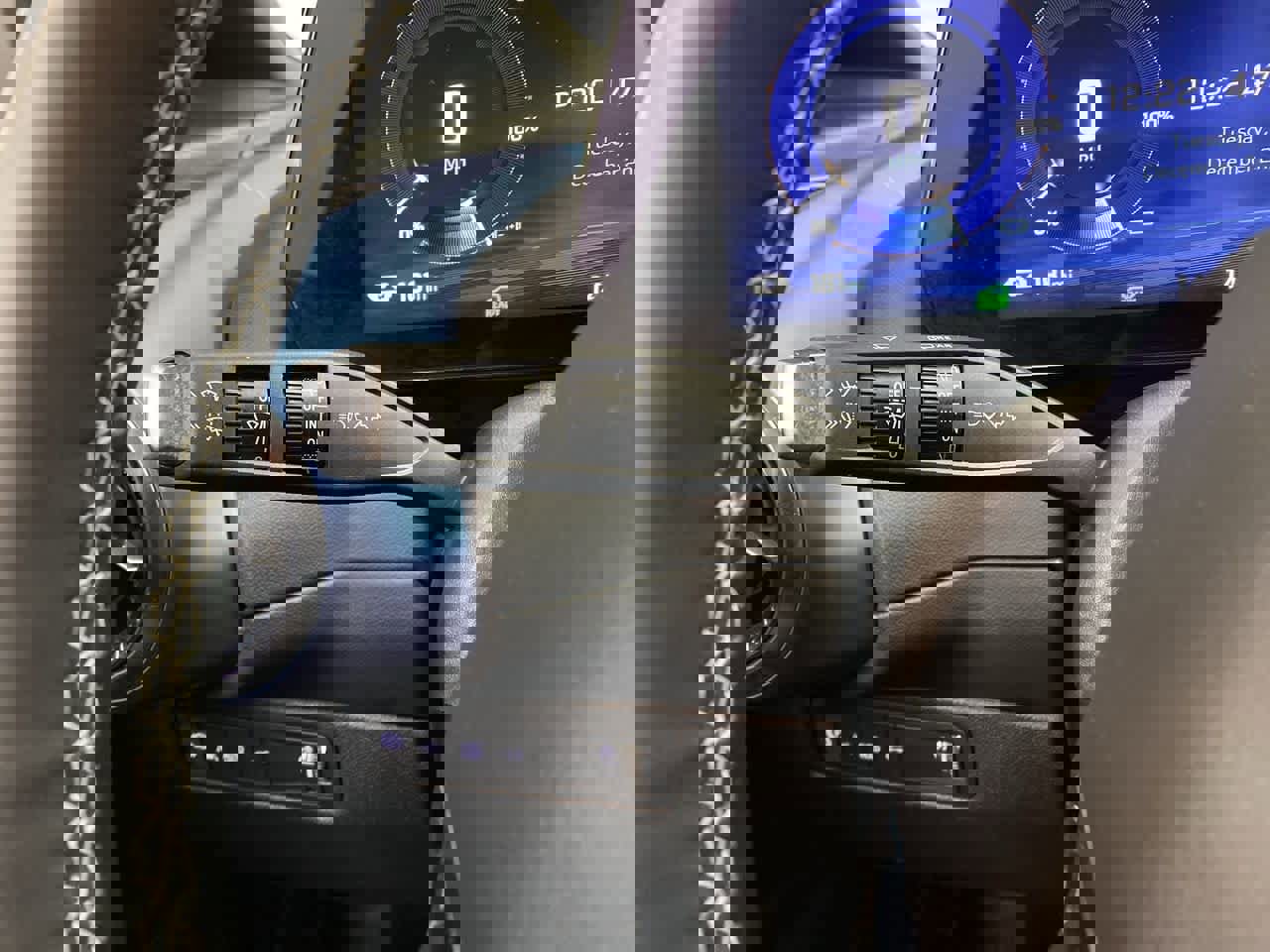 Used 2025 Chevrolet Equinox EV LT w/ Convenience Package image 22