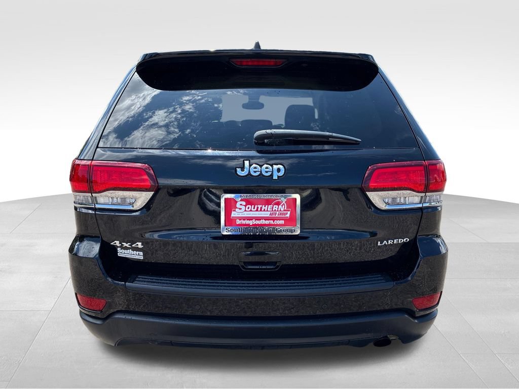 Used 2022 Jeep Grand Cherokee Laredo E w/ Security & Convenience Group AWD/4WD image 4