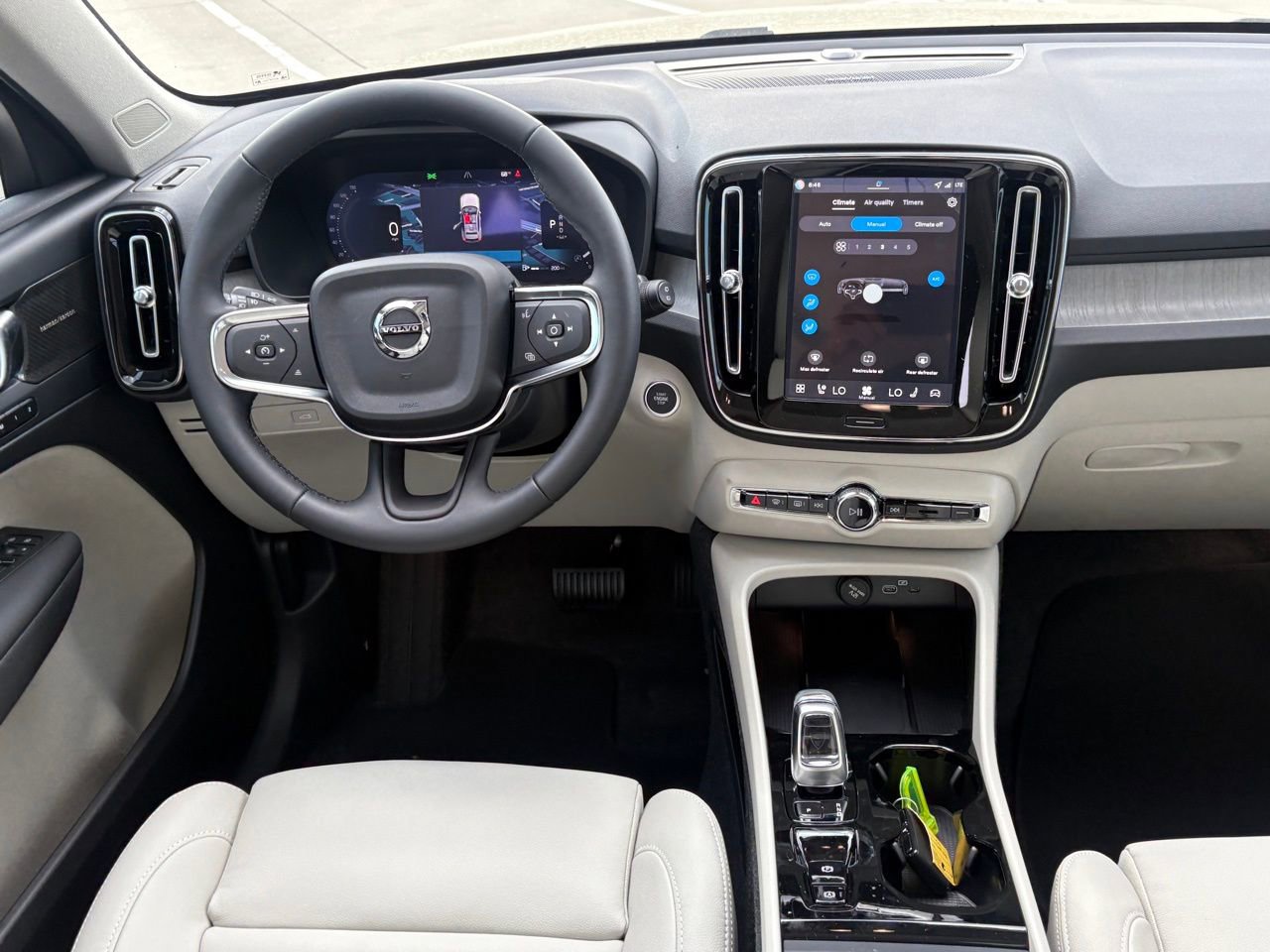 New 2026 Volvo XC40 B5 Plus w/ Protection Package Premier AWD/4WD image 11