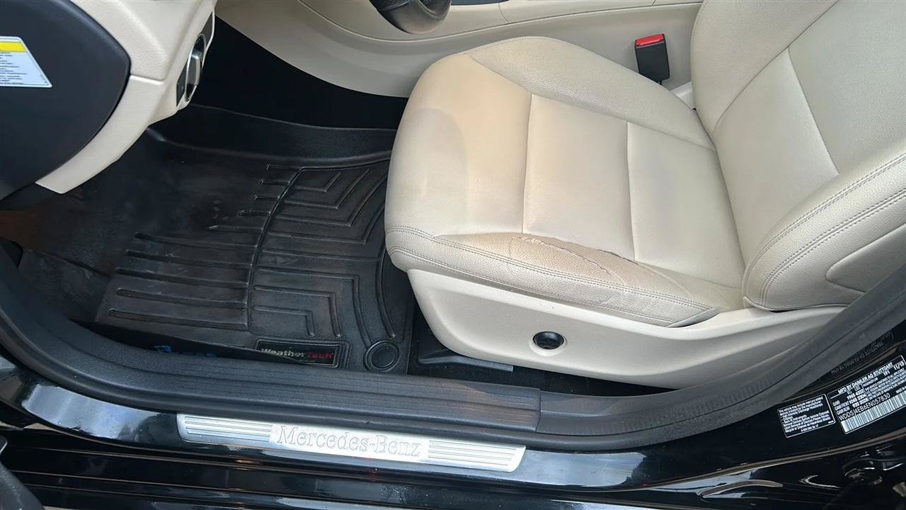 Used 2014 Mercedes-Benz CLA 250 image 32