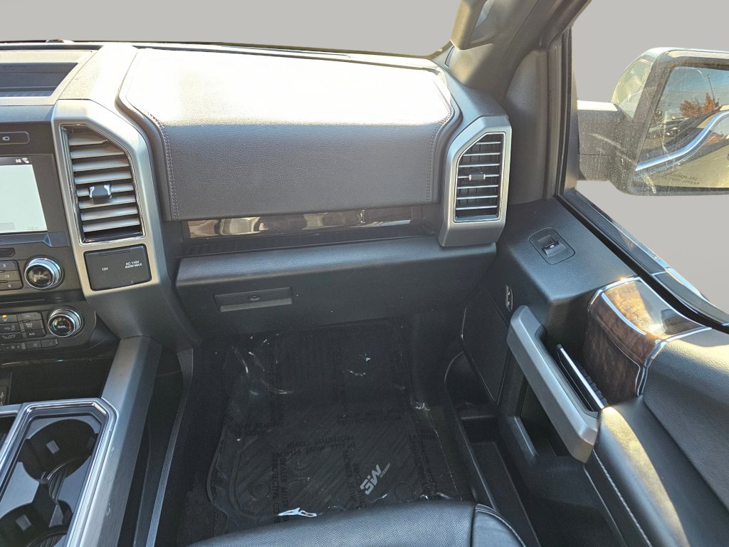 Used 2017 Ford F150 Platinum w/ Technology Package image 4