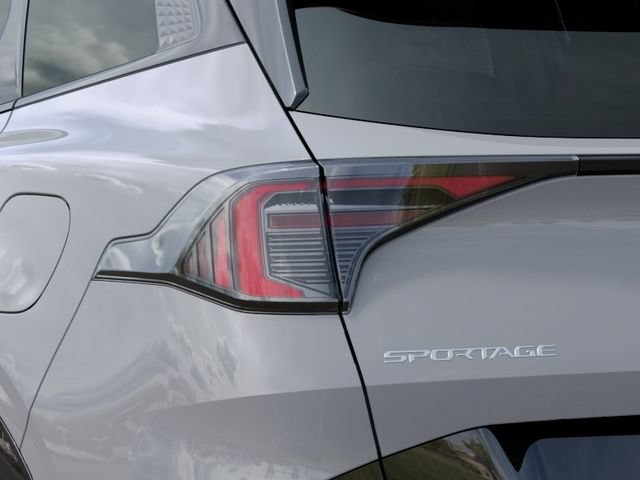 New 2026 Kia Sportage SX FWD image 11