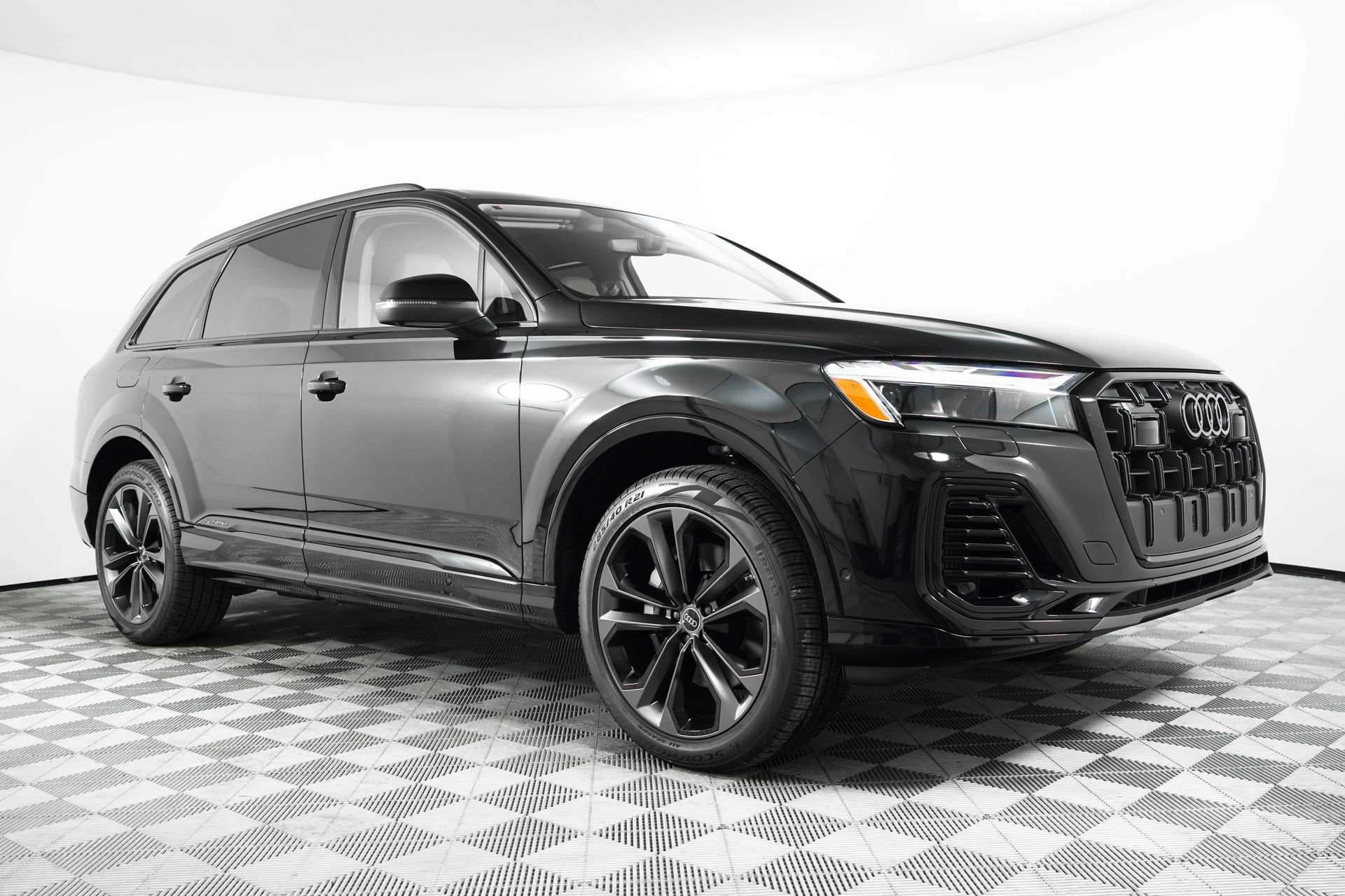 New 2025 Audi Q7 3.0T Premium Plus image 1