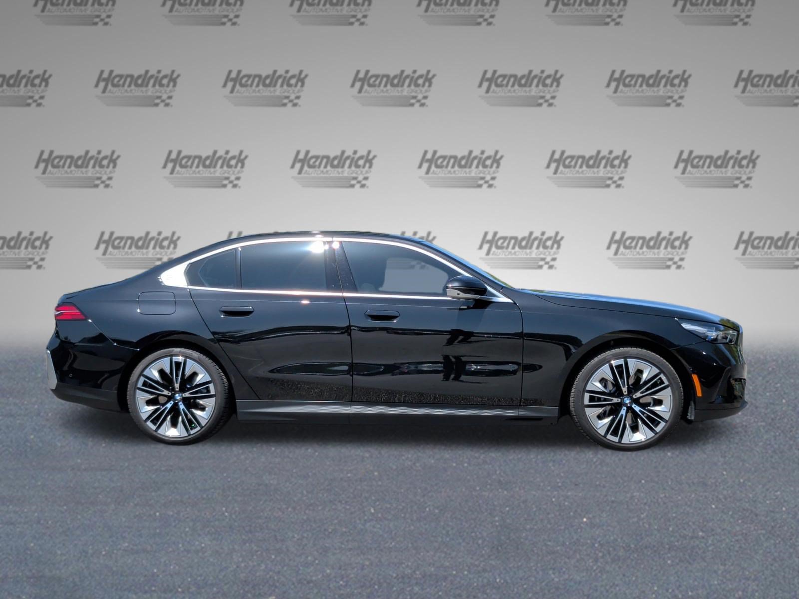 Certified 2026 BMW i5 eDrive40 RWD image 6