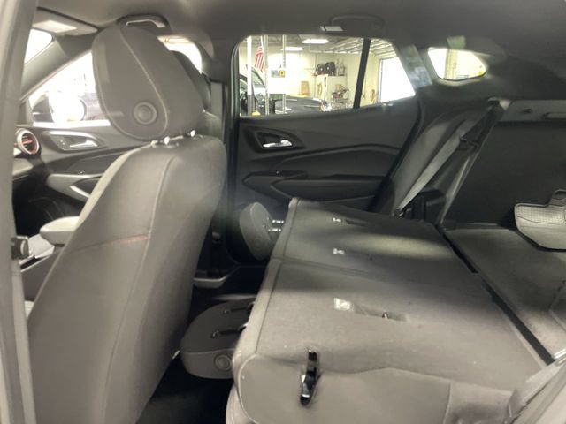 Used 2024 Chevrolet Trax RS FWD image 24