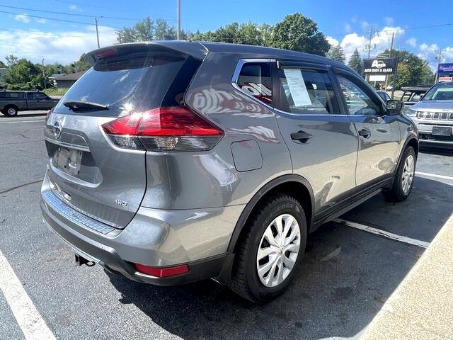 Used 2017 Nissan Rogue S image 5