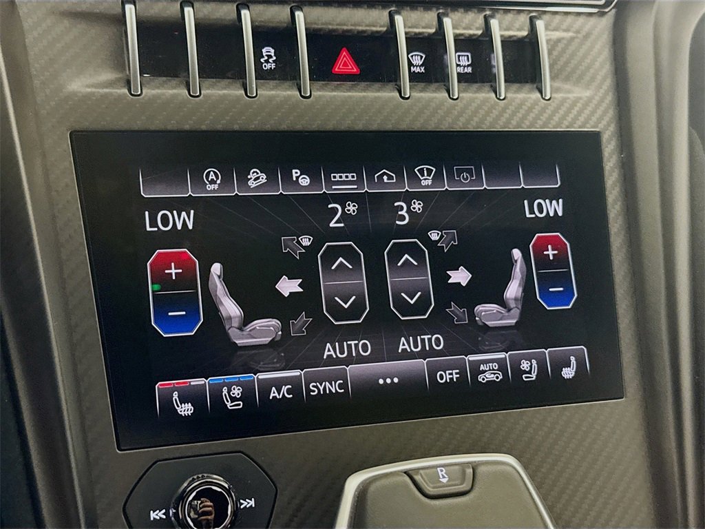 Used 2024 Lamborghini Urus Performante image 16