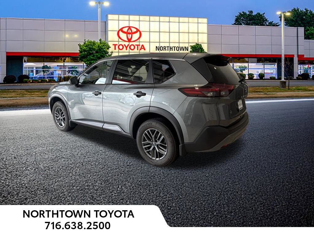 Used 2023 Nissan Rogue S image 3