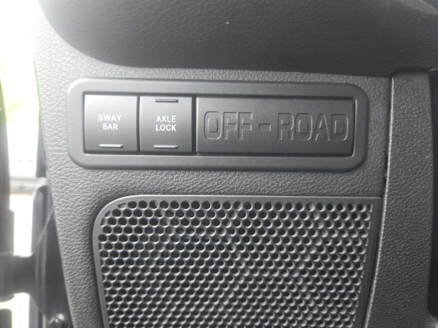 Used 2016 Jeep Wrangler Rubicon w/ Connectivity Group AWD/4WD image 27