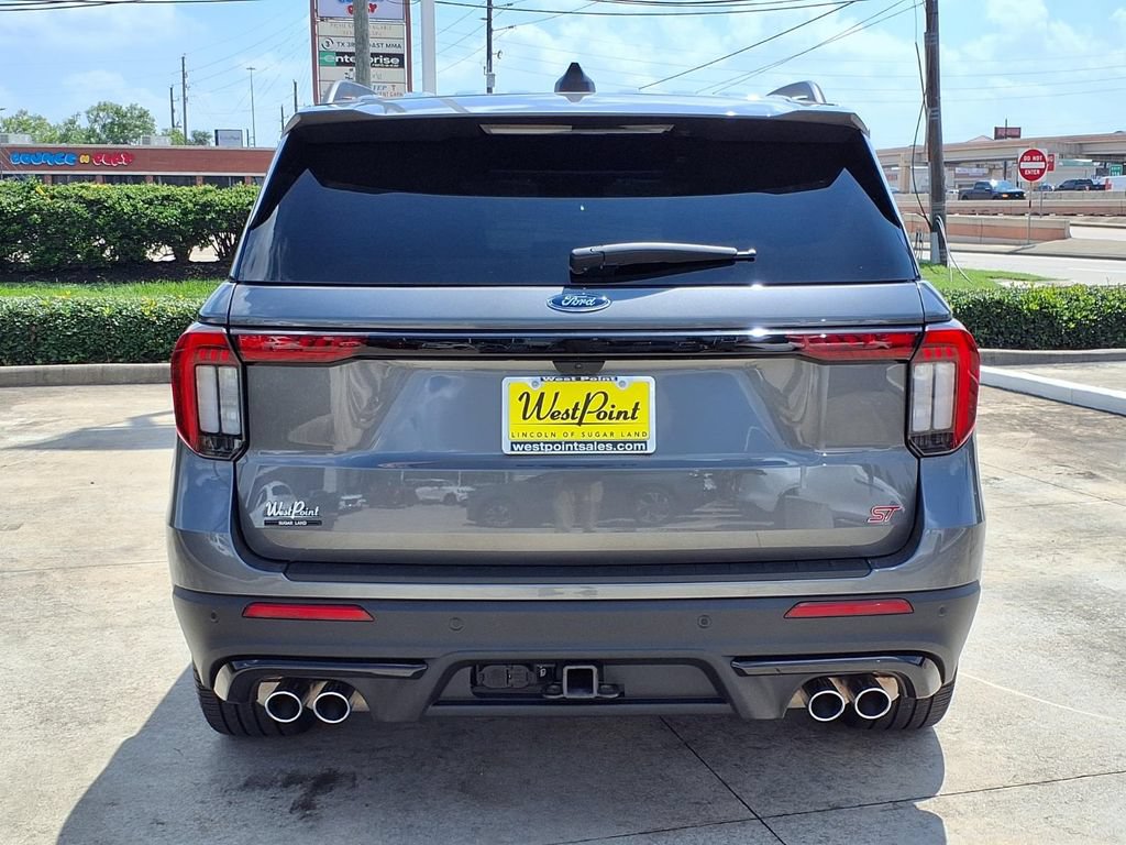 Used 2025 Ford Explorer ST w/ Sun And Sound Package AWD/4WD image 5