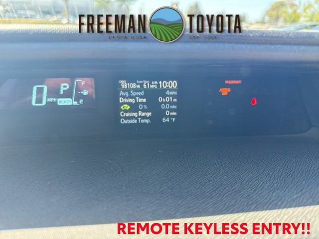 Used 2014 Toyota Prius C One image 8