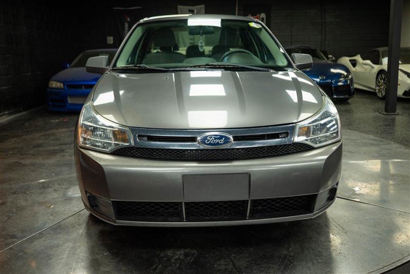 Used 2011 Ford Focus SE image 3