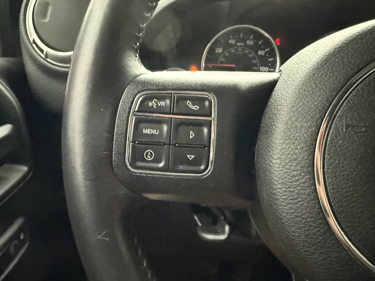 Used 2017 Jeep Wrangler Unlimited Sahara w/ Connectivity Group image 33