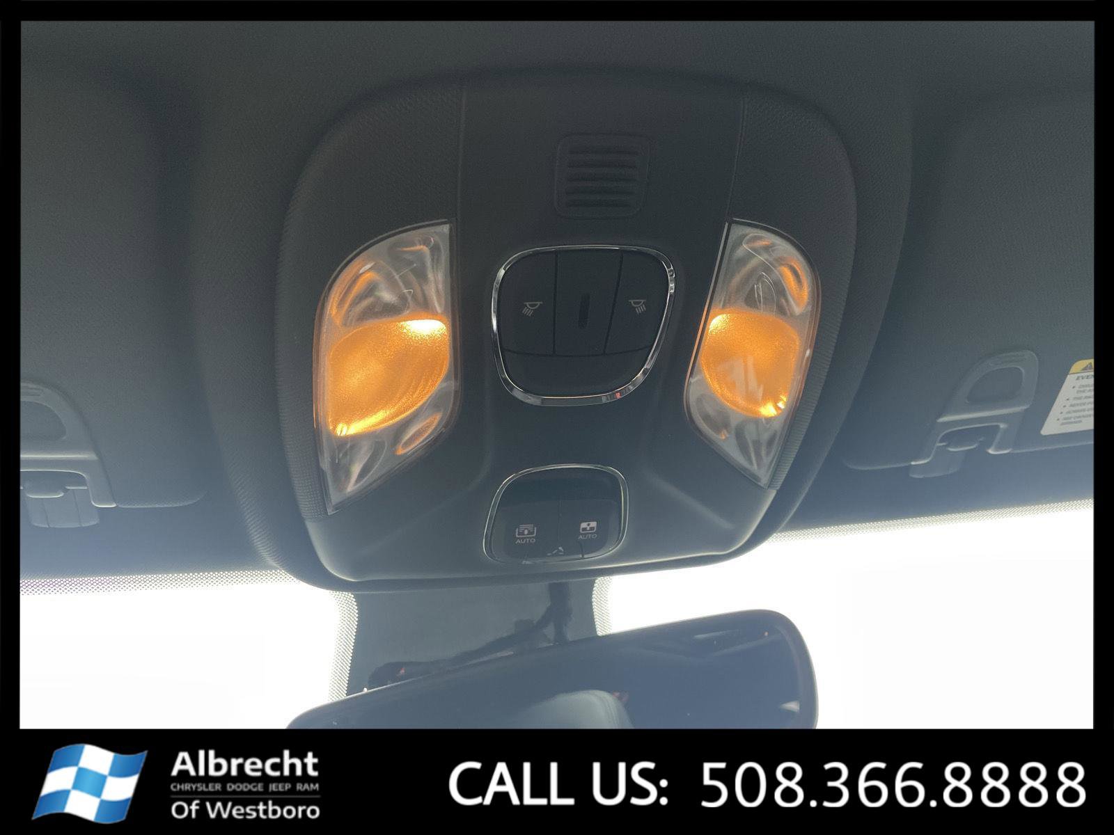 Used 2023 Jeep Compass High Altitude image 28