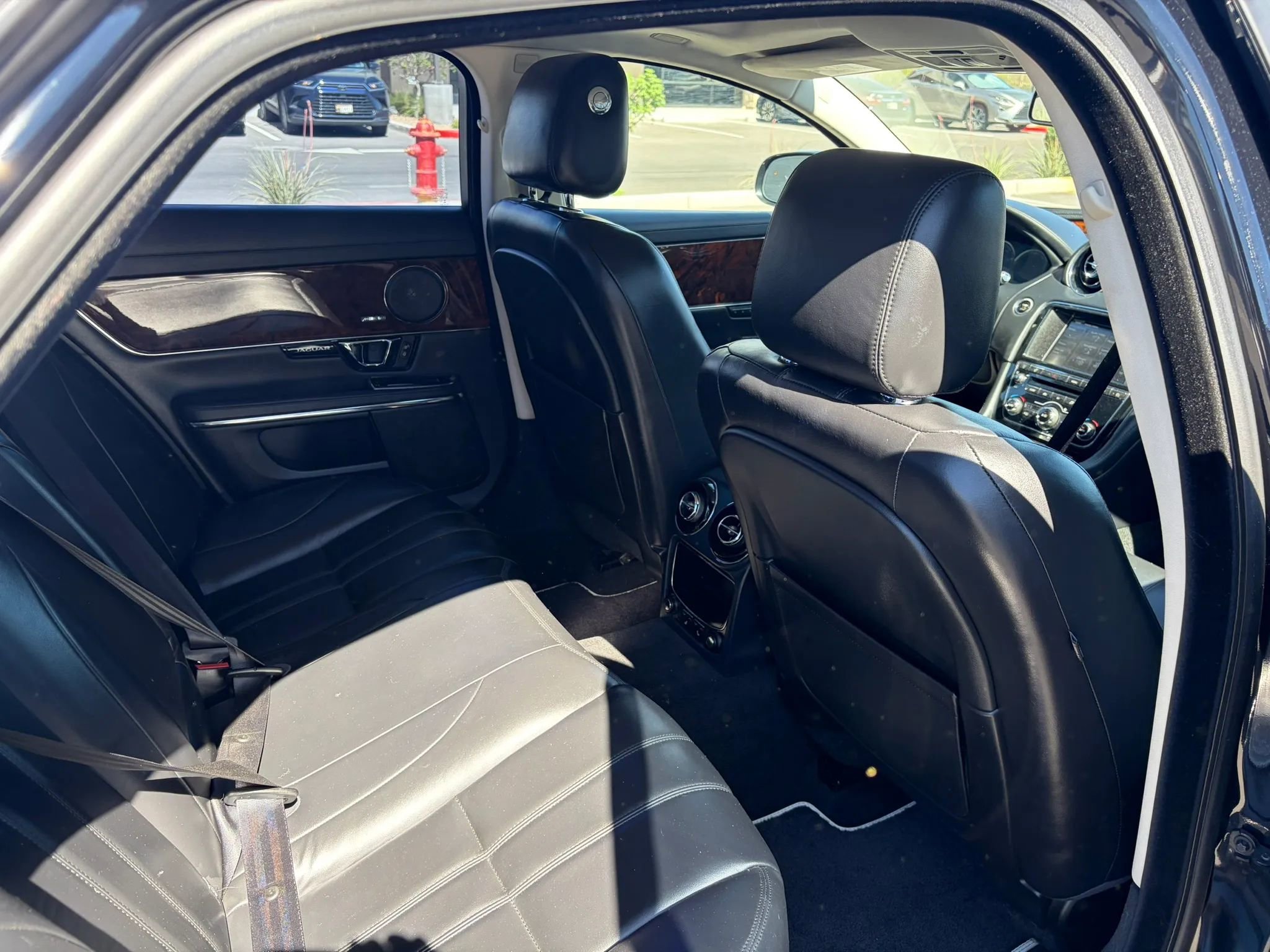 Used 2015 Jaguar XJ AWD image 14