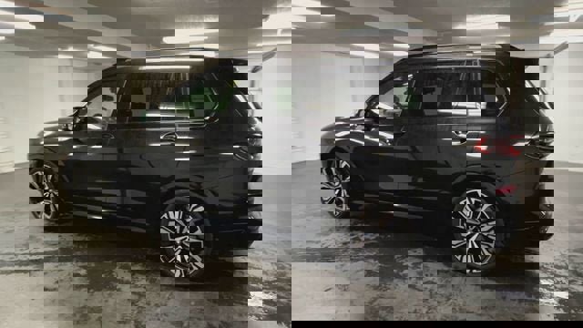 Used 2024 BMW X7 M60i image 6