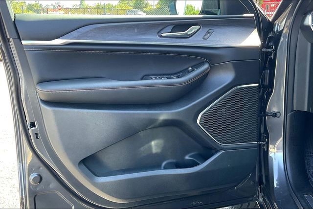 New 2025 Jeep Grand Cherokee L Overland image 22