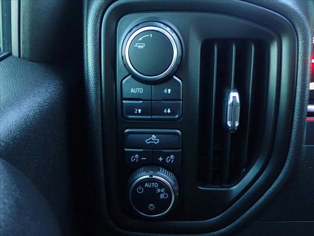 Used 2025 Chevrolet Silverado 1500 Custom Trail Boss w/ Turbomax Blackout Package image 20