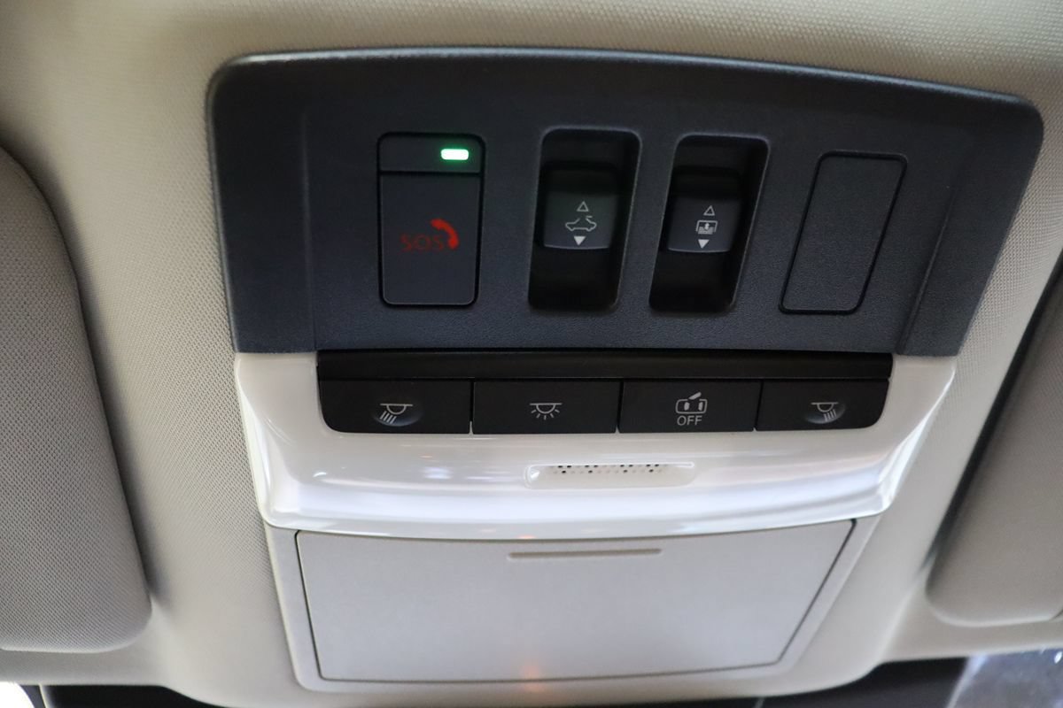 Used 2025 Nissan Pathfinder Platinum w/ Cargo Package AWD/4WD image 46