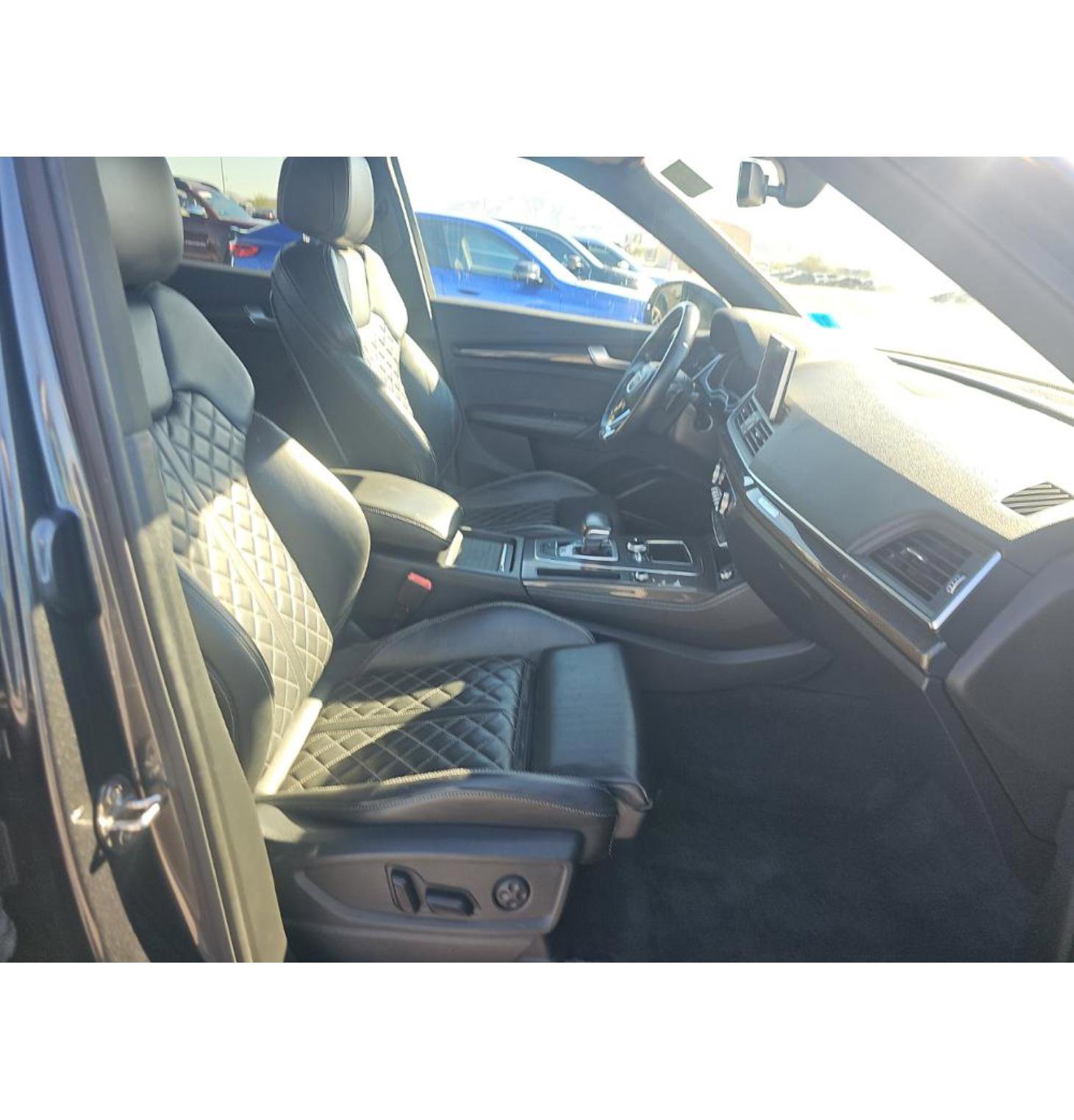 Used 2019 Audi SQ5 Premium Plus w/ Premium Plus Package image 10