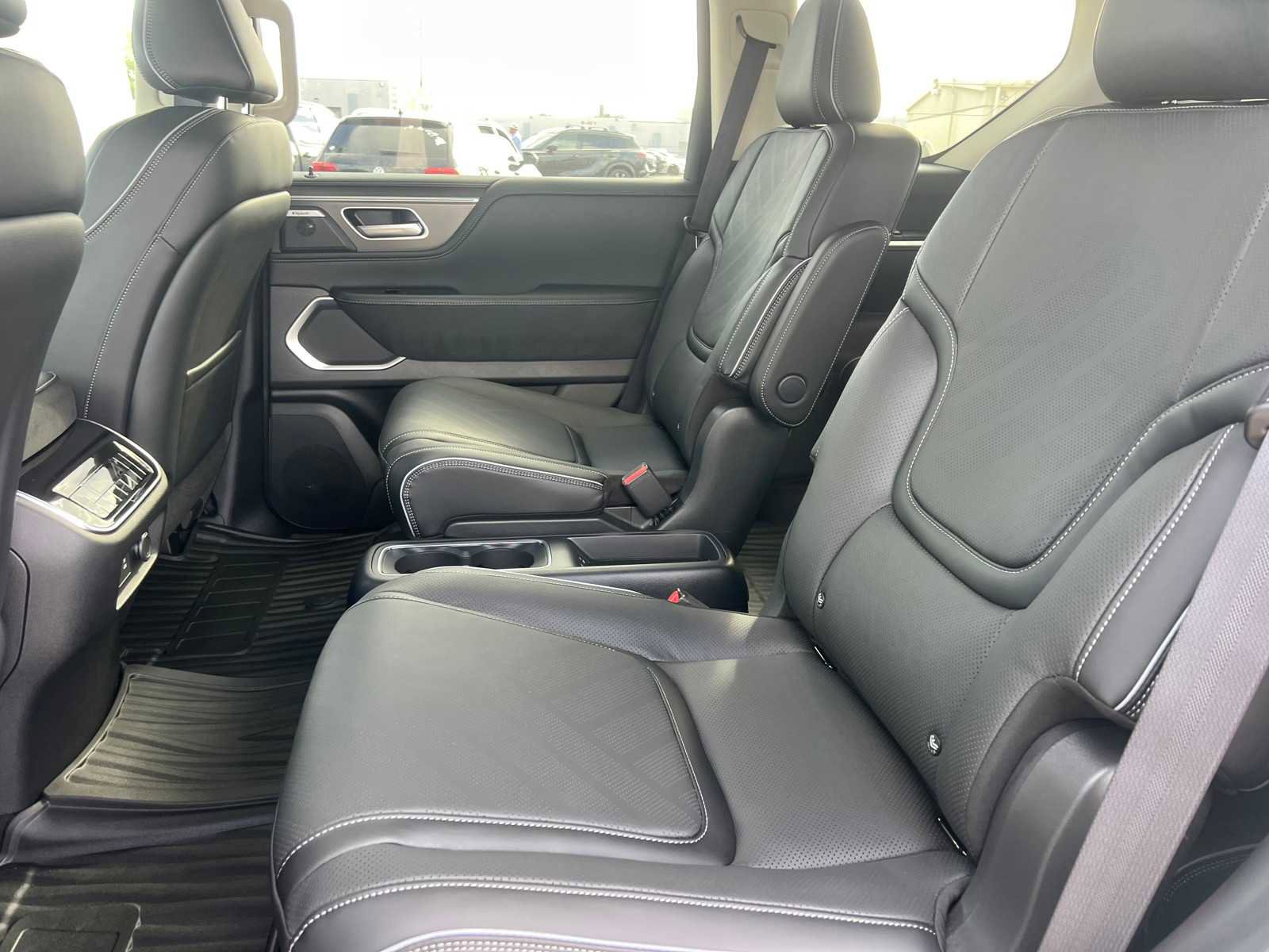 New 2026 INFINITI QX80 Luxe image 30