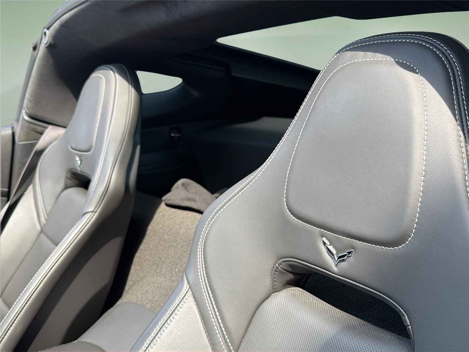 Used 2016 Chevrolet Corvette Stingray Coupe w/ 3LT Preferred Equipment Group RWD image 29