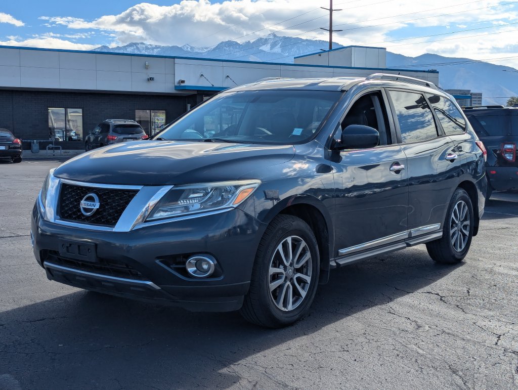 Used 2013 Nissan Pathfinder SL AWD/4WD image 9