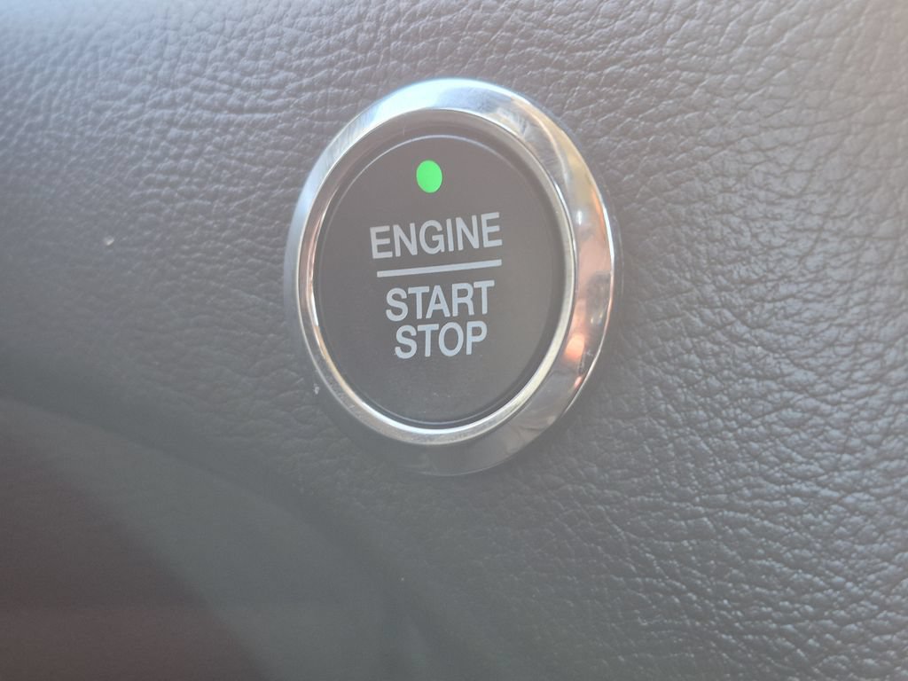 Used 2023 Ford Edge SEL AWD/4WD image 23