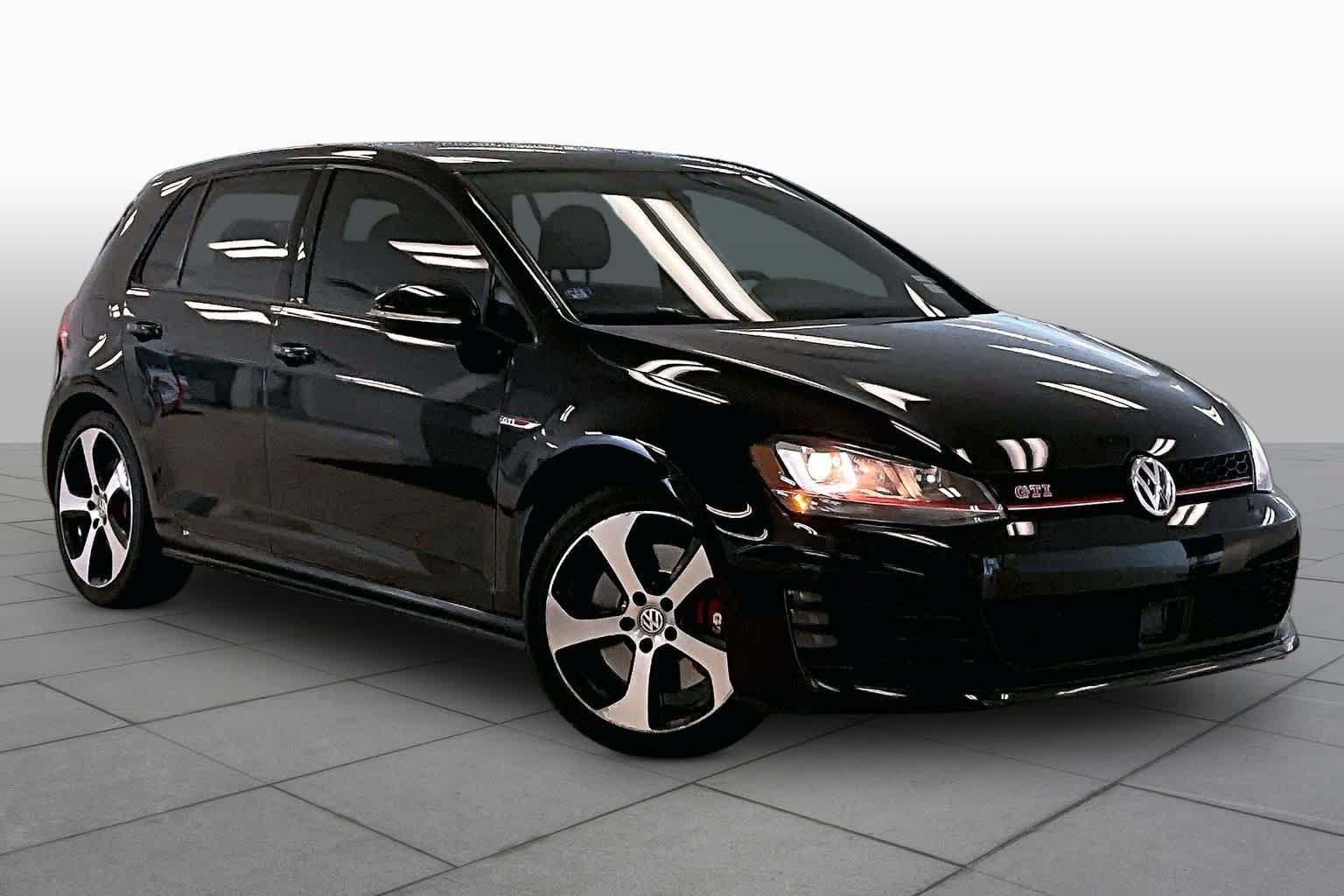 Used 2017 Volkswagen GTI Autobahn FWD image 2