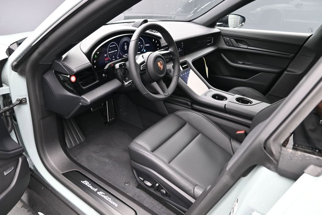 New 2026 Porsche Taycan RWD image 4