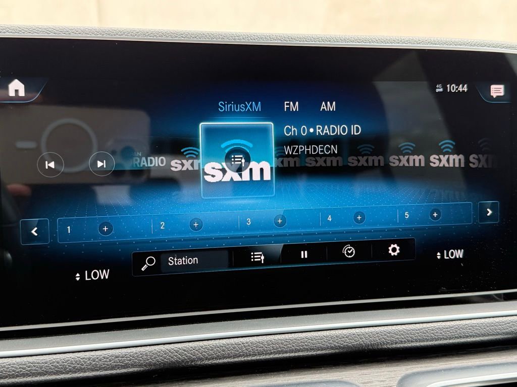 Used 2023 Mercedes-Benz GLE 450 4MATIC image 10